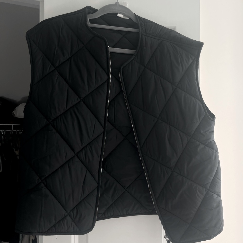 Black vest